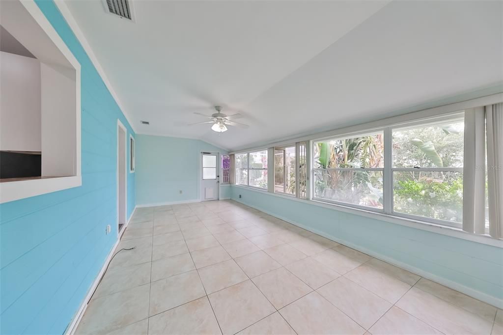 Active With Contract: $289,000 (2 beds, 2 baths, 1827 Square Feet)
