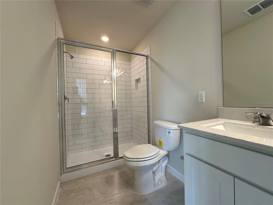 For Rent: $2,200 (3 beds, 2 baths, 1628 Square Feet)