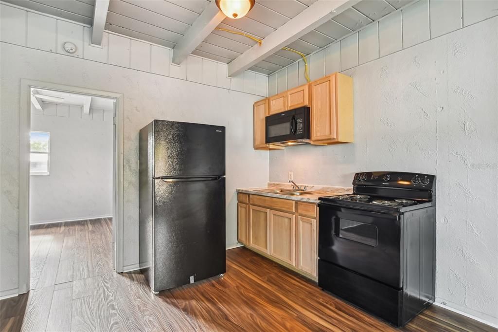 For Sale: $325,000 (2 beds, 0 baths, 1156 Square Feet)