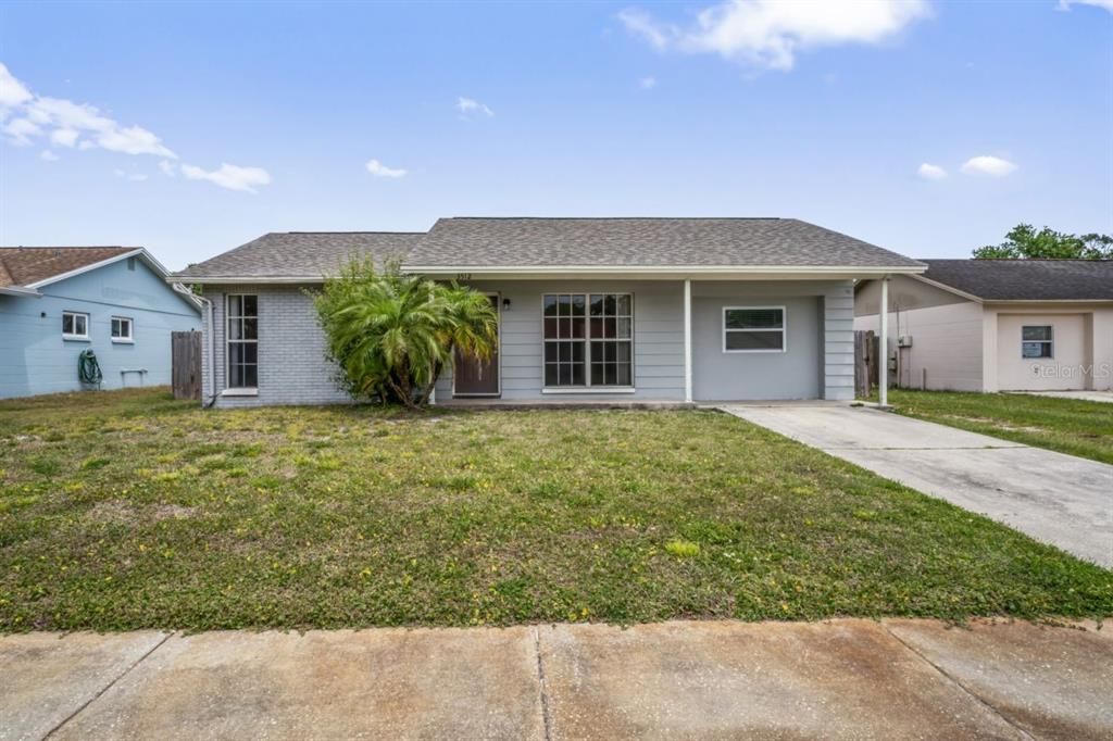 Active With Contract: $229,900 (4 beds, 1 baths, 1334 Square Feet)