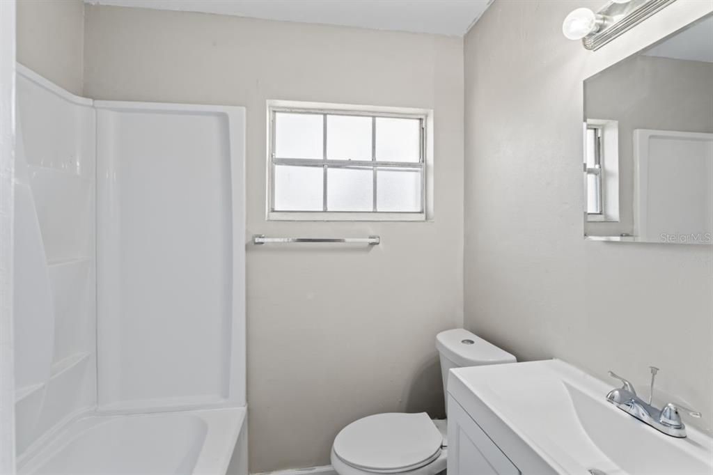 For Sale: $415,000 (3 beds, 1 baths, 1194 Square Feet)