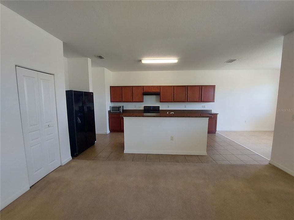 For Rent: $2,600 (4 beds, 2 baths, 2349 Square Feet)