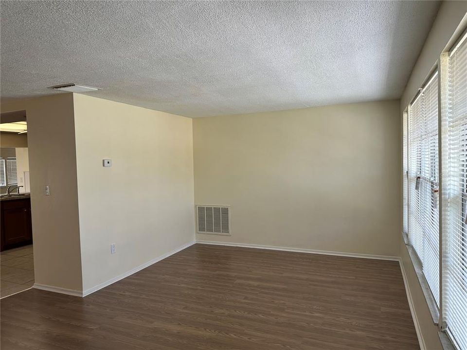 For Rent: $1,850 (2 beds, 2 baths, 1116 Square Feet)