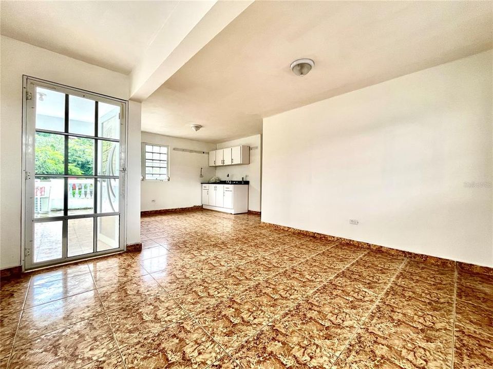 Vendido Recientemente: $187,000 (3 camas, 0 baños, 4507 Pies cuadrados)