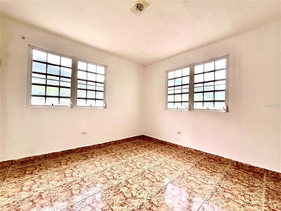 Vendido Recientemente: $187,000 (3 camas, 0 baños, 4507 Pies cuadrados)