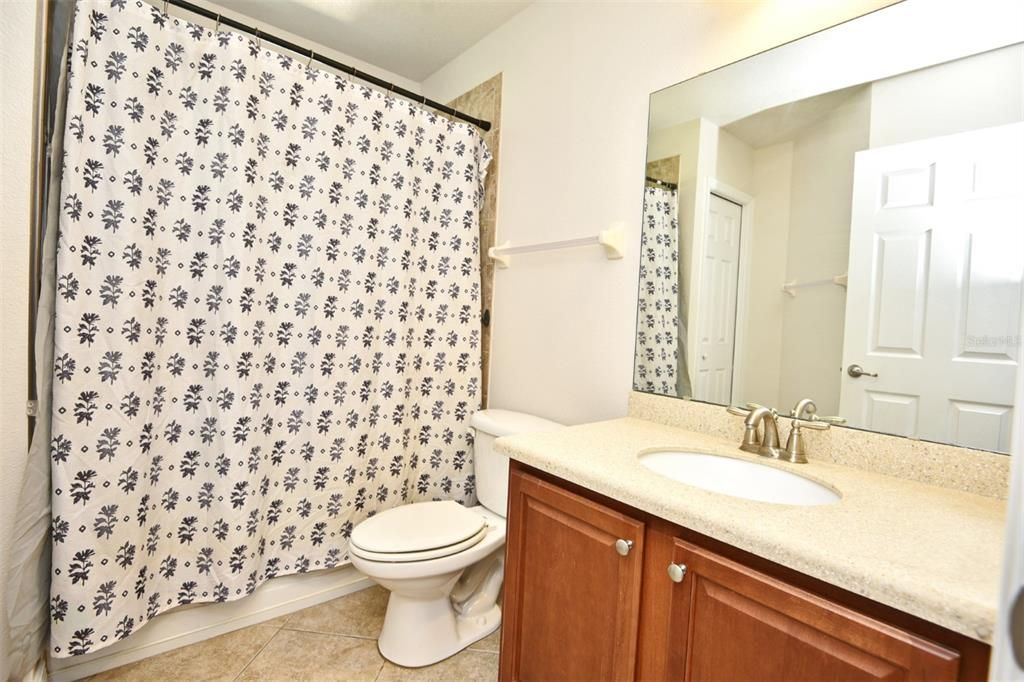 Upstairs FULL Bathroom 2-Shower/Tub Combo