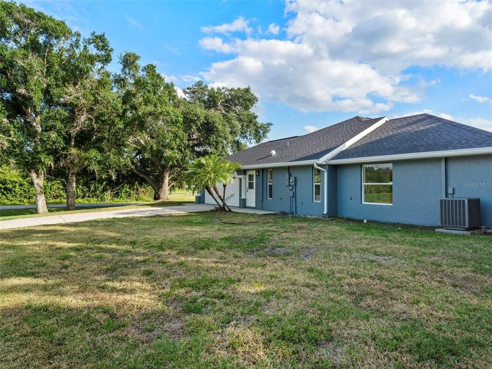 For Sale: $624,900 (3 beds, 2 baths, 2190 Square Feet)