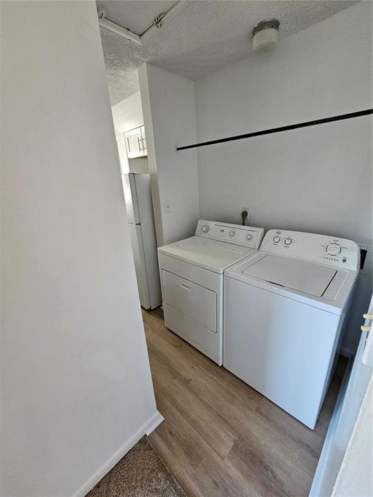 For Rent: $1,775 (2 beds, 1 baths, 927 Square Feet)