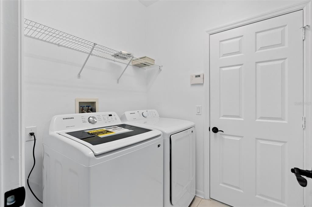 Active With Contract: $439,000 (4 beds, 2 baths, 2282 Square Feet)