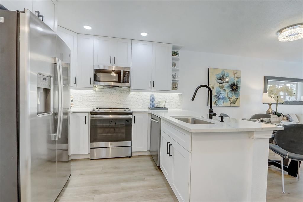 Active With Contract: $360,000 (3 beds, 2 baths, 1483 Square Feet)