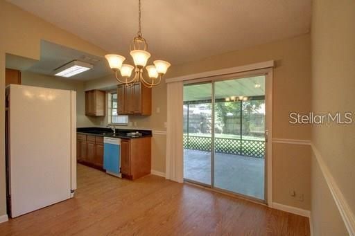 For Rent: $1,695 (3 beds, 1 baths, 1373 Square Feet)