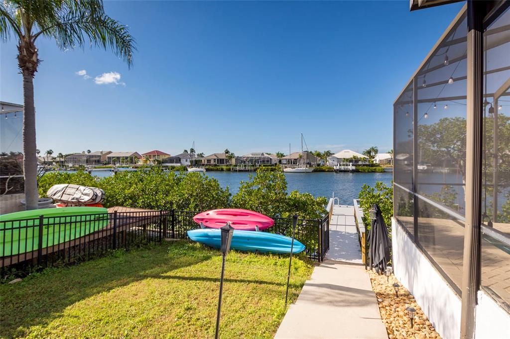 For Sale: $1,090,000 (4 beds, 2 baths, 2337 Square Feet)
