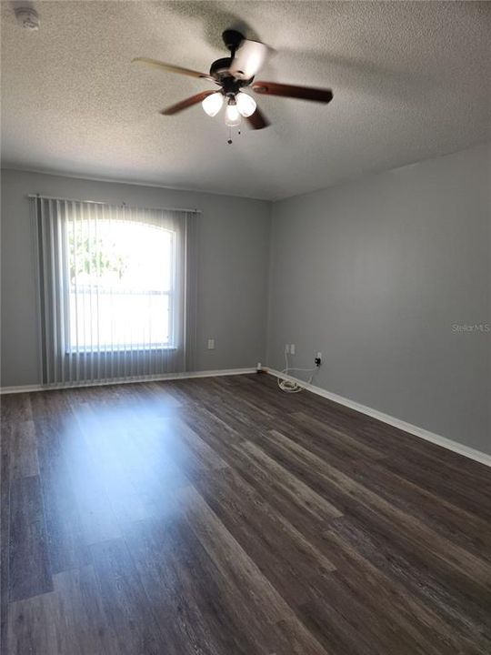 For Rent: $2,200 (4 beds, 2 baths, 1535 Square Feet)