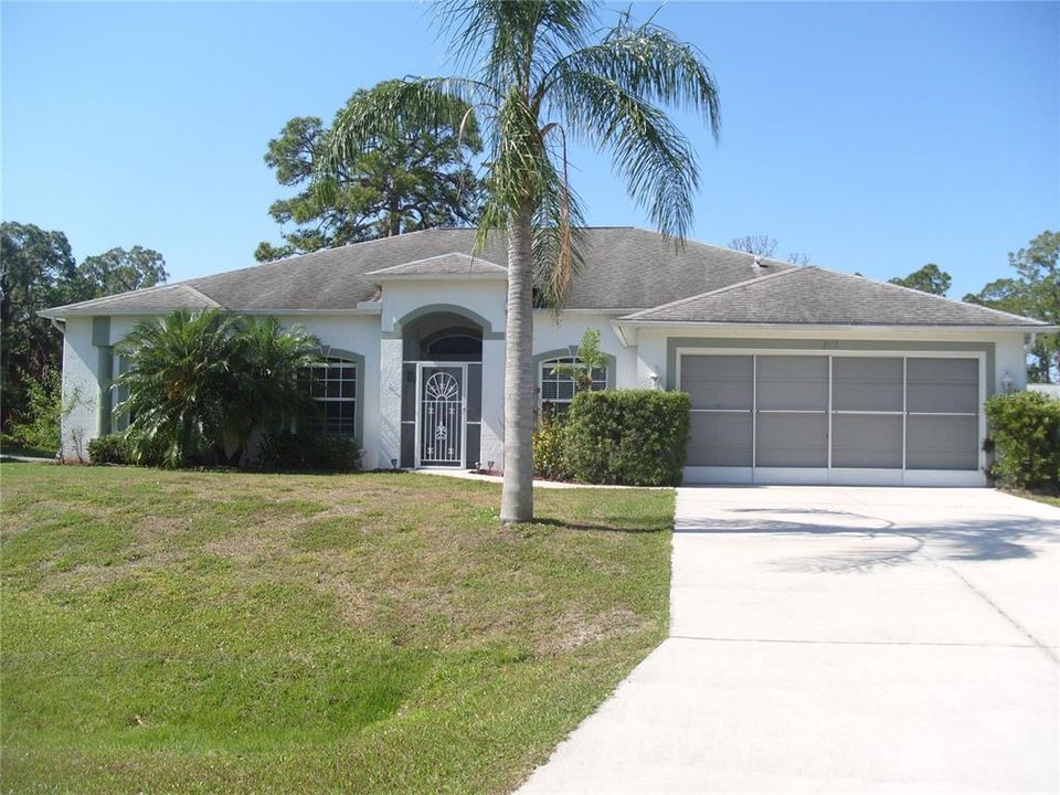 For Sale: $349,500 (4 beds, 2 baths, 2090 Square Feet)