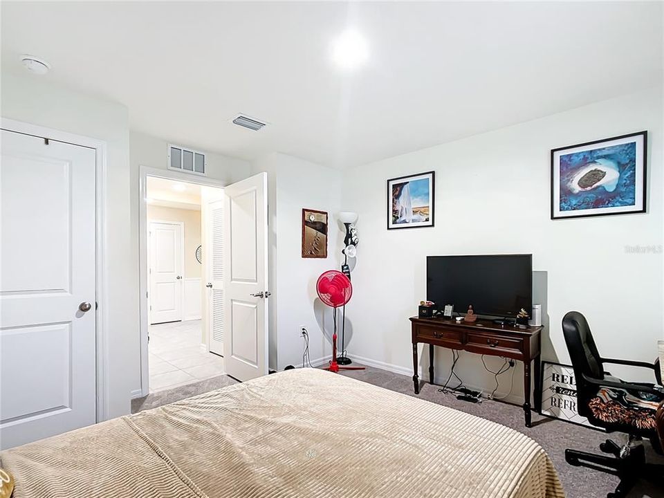 For Sale: $349,000 (4 beds, 2 baths, 1828 Square Feet)