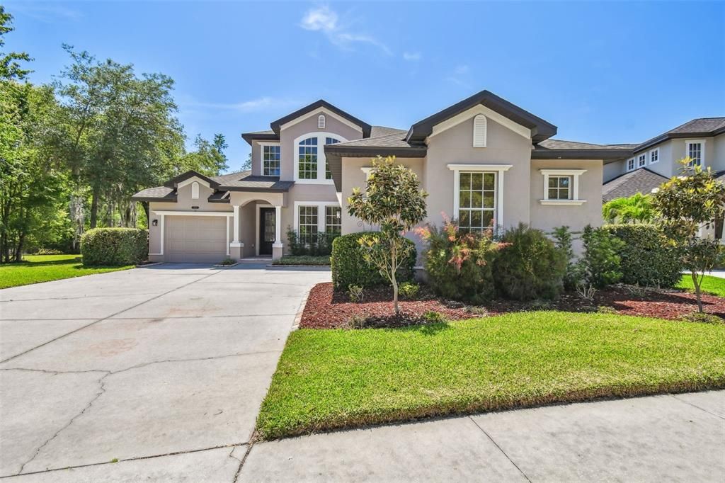 Active With Contract: $639,900 (5 beds, 4 baths, 2933 Square Feet)