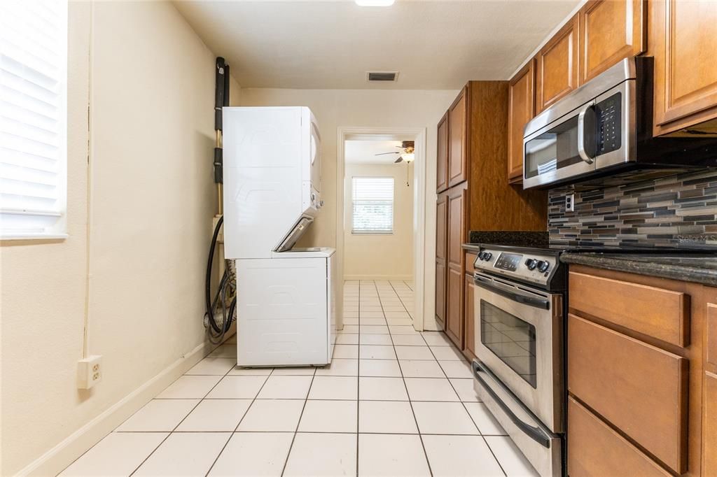 Washer dryer in Kitchen