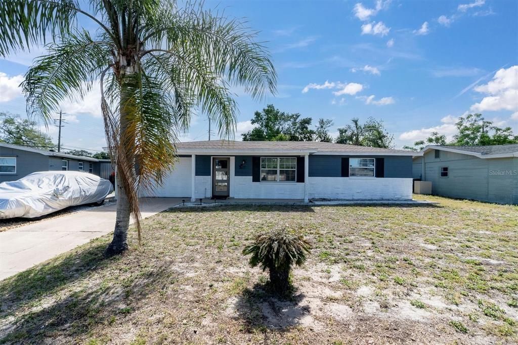 For Sale: $269,000 (3 beds, 3 baths, 1211 Square Feet)