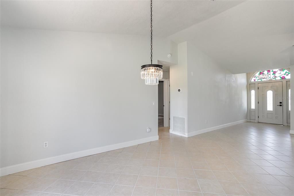 Active With Contract: $254,000 (3 beds, 2 baths, 1328 Square Feet)