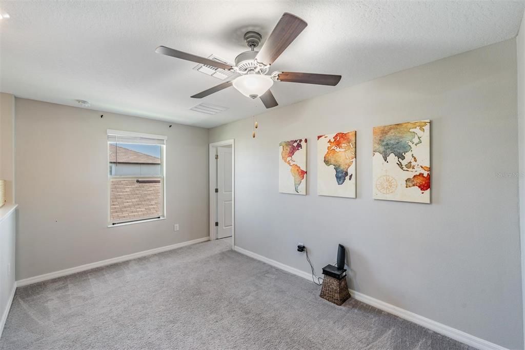 For Sale: $359,000 (4 beds, 2 baths, 1914 Square Feet)
