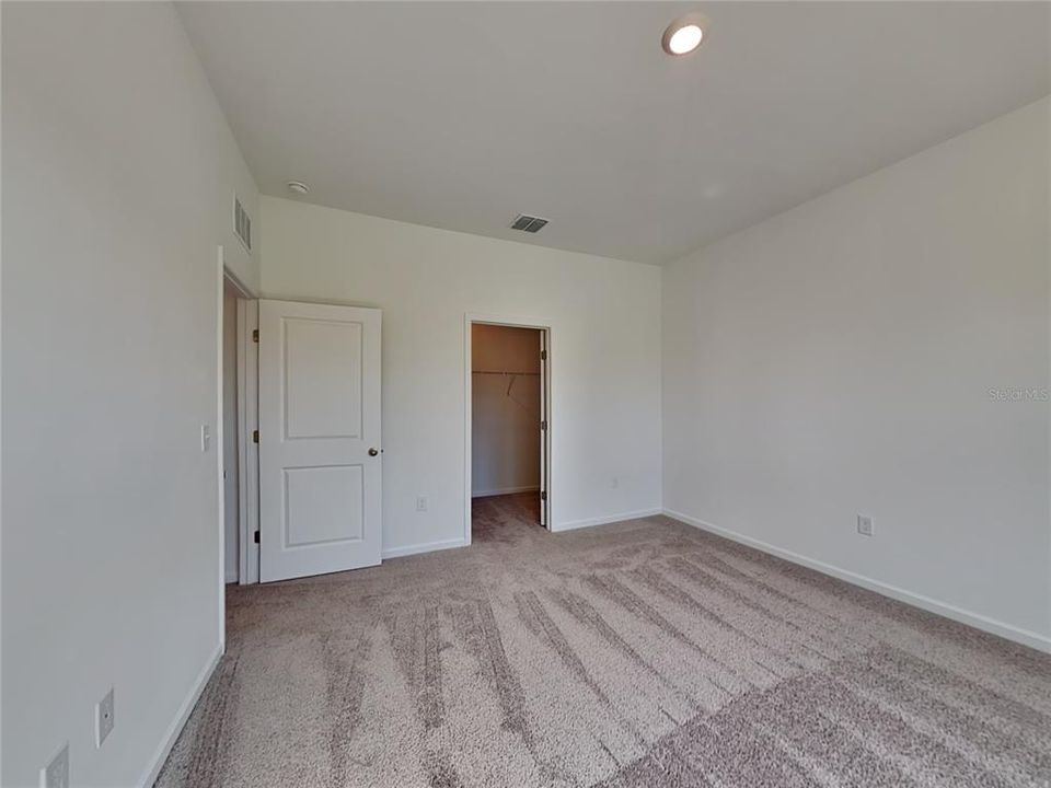 For Rent: $1,699 (3 beds, 2 baths, 1429 Square Feet)