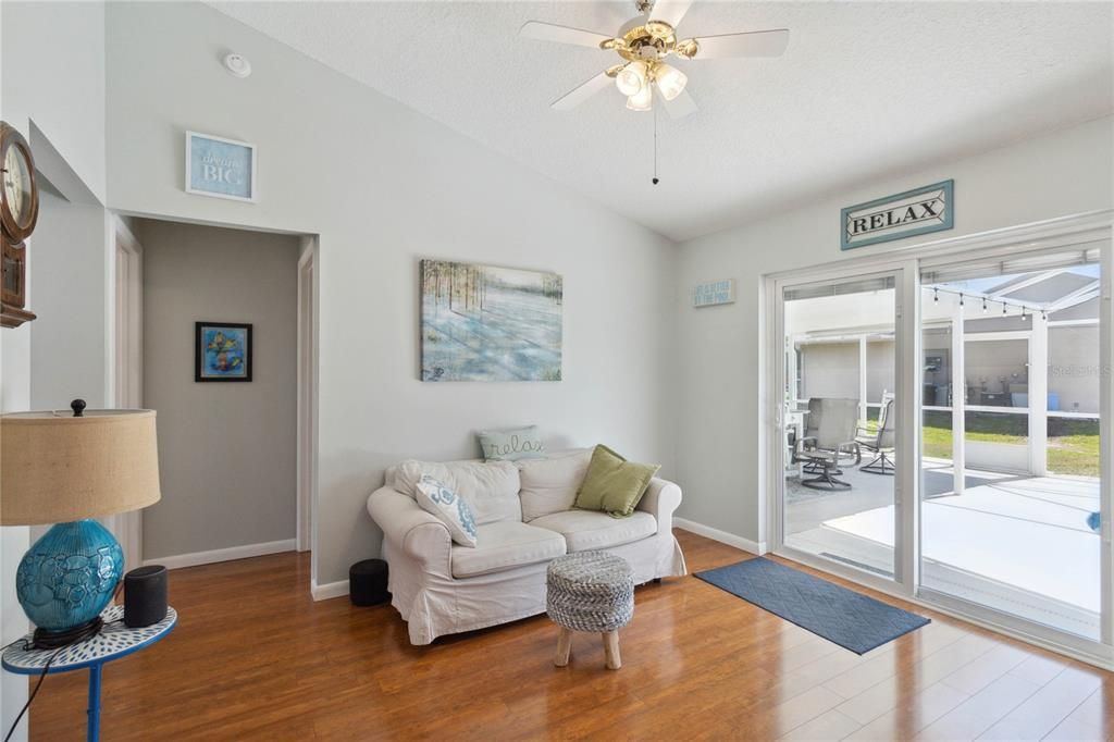 Active With Contract: $375,000 (3 beds, 2 baths, 1146 Square Feet)