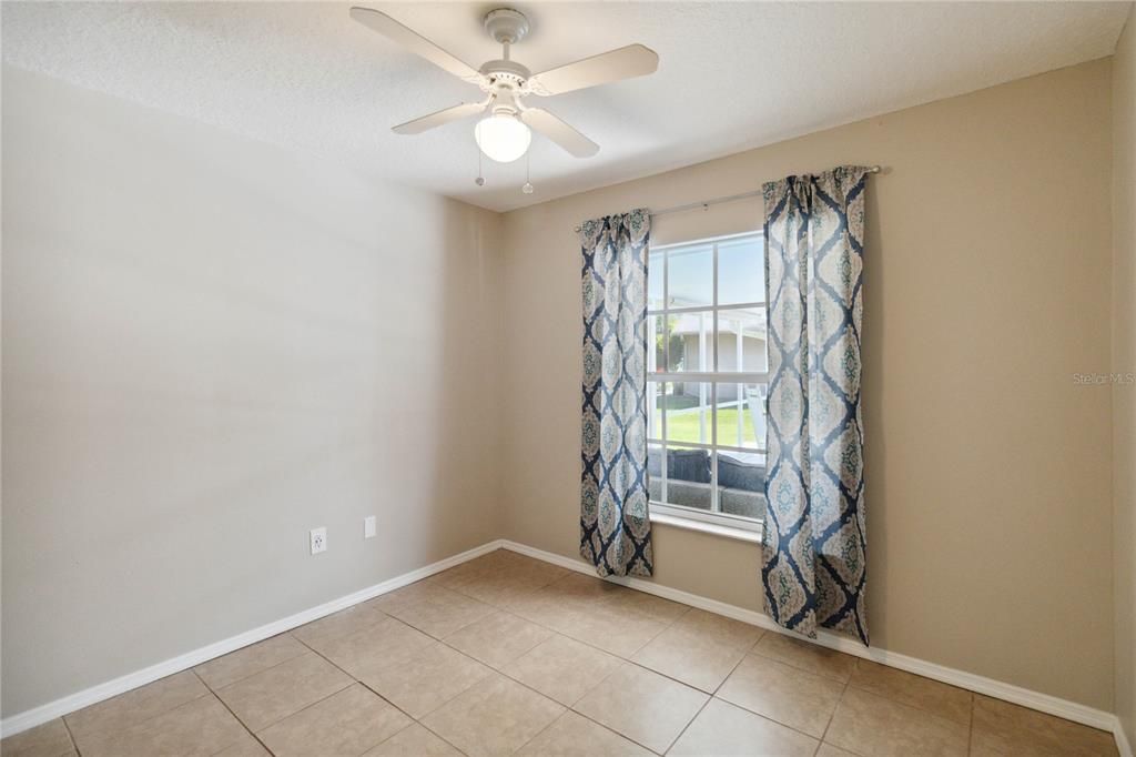 Active With Contract: $375,000 (3 beds, 2 baths, 1146 Square Feet)