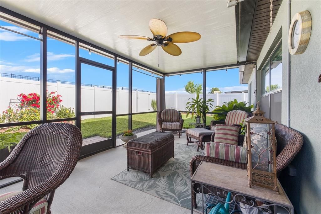 Active With Contract: $359,000 (4 beds, 2 baths, 1918 Square Feet)