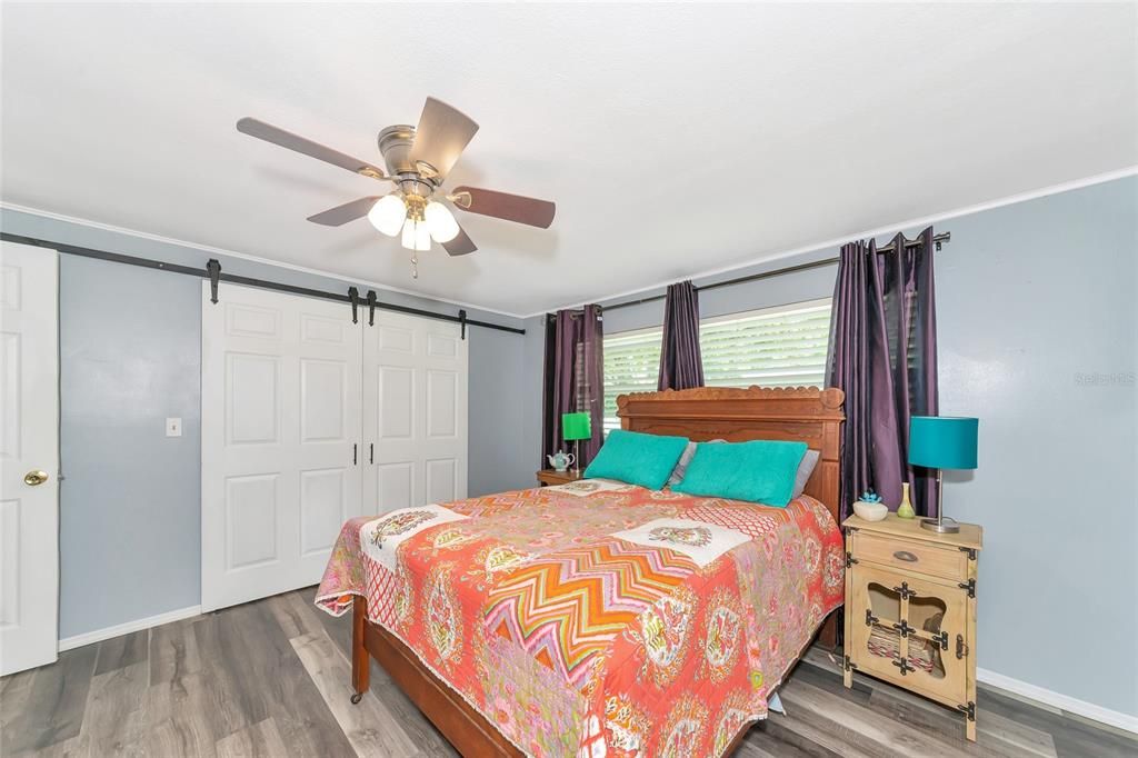 Active With Contract: $375,000 (2 beds, 2 baths, 1190 Square Feet)