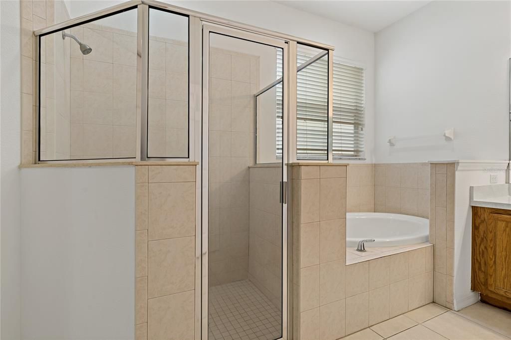 En suite Bathroom with Garden Tub and Separate Shower