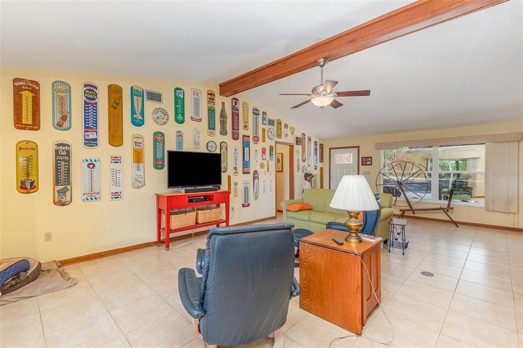 For Sale: $429,900 (3 beds, 2 baths, 2015 Square Feet)
