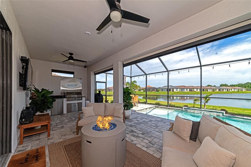 Beautiful Lanai with saltwater pool, outdoor kitchen and entertaining area