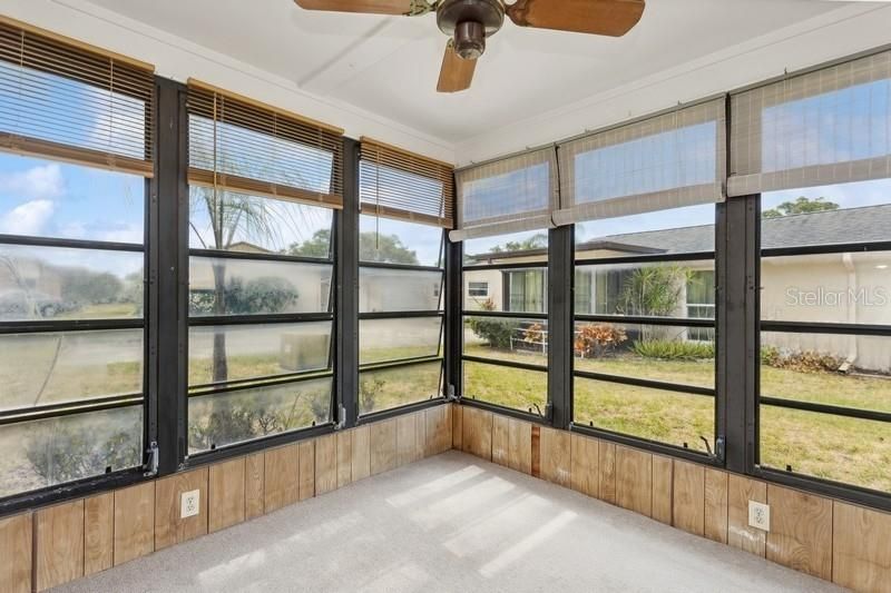 Bonus sunroom not counted in the heated sq ft~