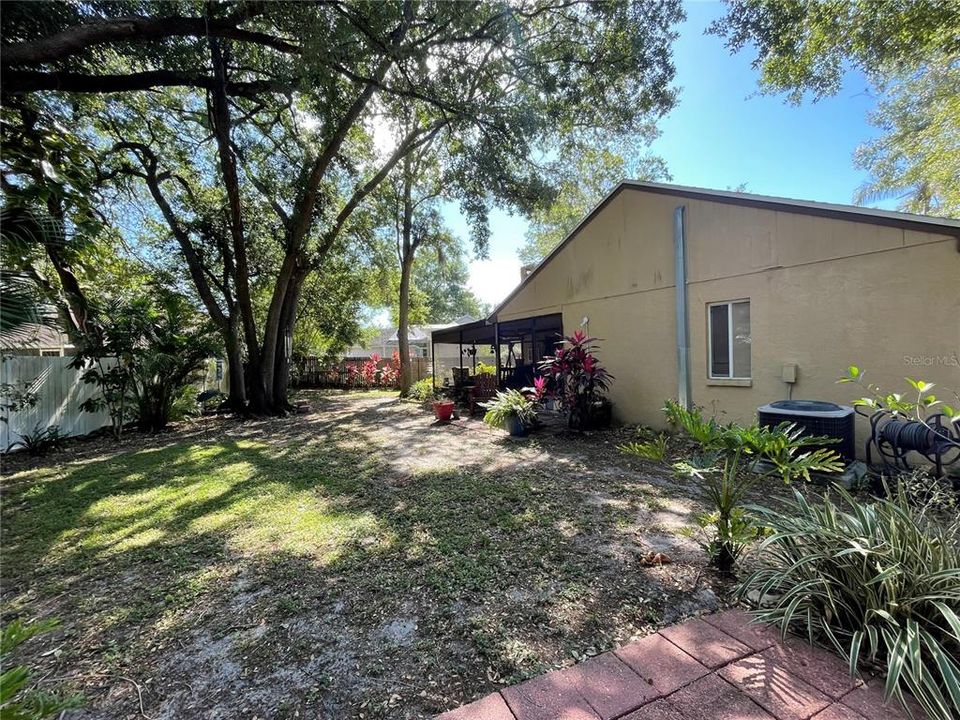 For Sale: $329,900 (3 beds, 2 baths, 1402 Square Feet)