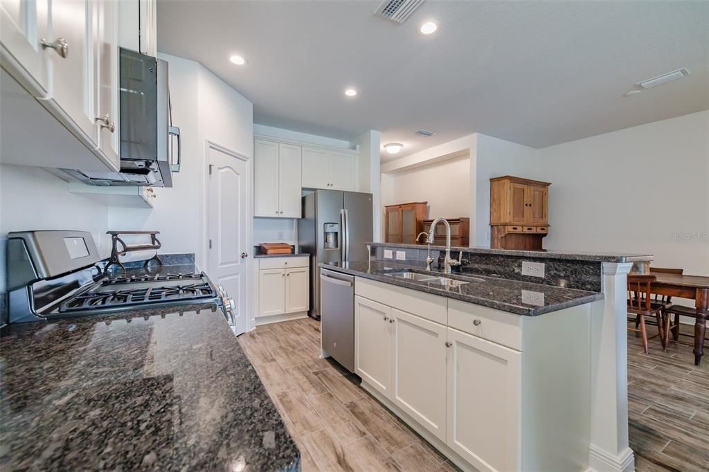 For Sale: $494,900 (3 beds, 2 baths, 1766 Square Feet)