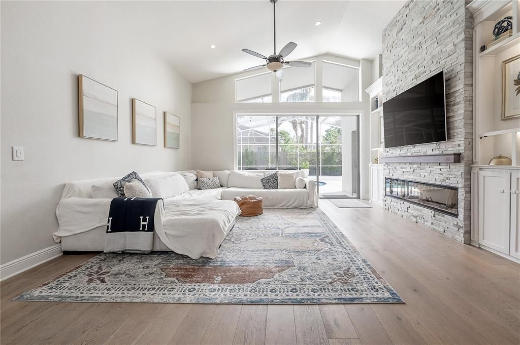 Active With Contract: $940,000 (4 beds, 3 baths, 2600 Square Feet)