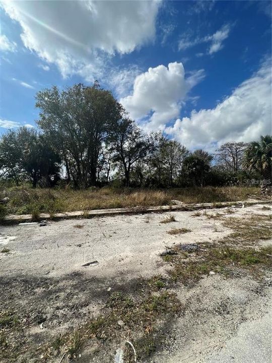 For Sale: $35,000 (0.14 acres)