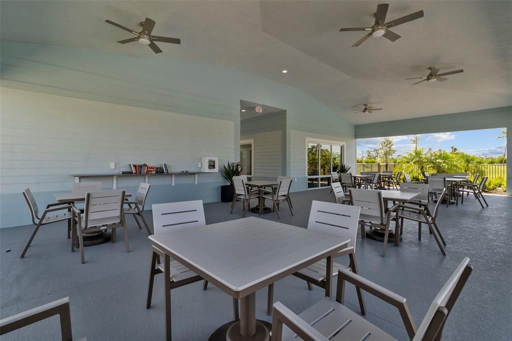 Active With Contract: $359,900 (2 beds, 2 baths, 1934 Square Feet)