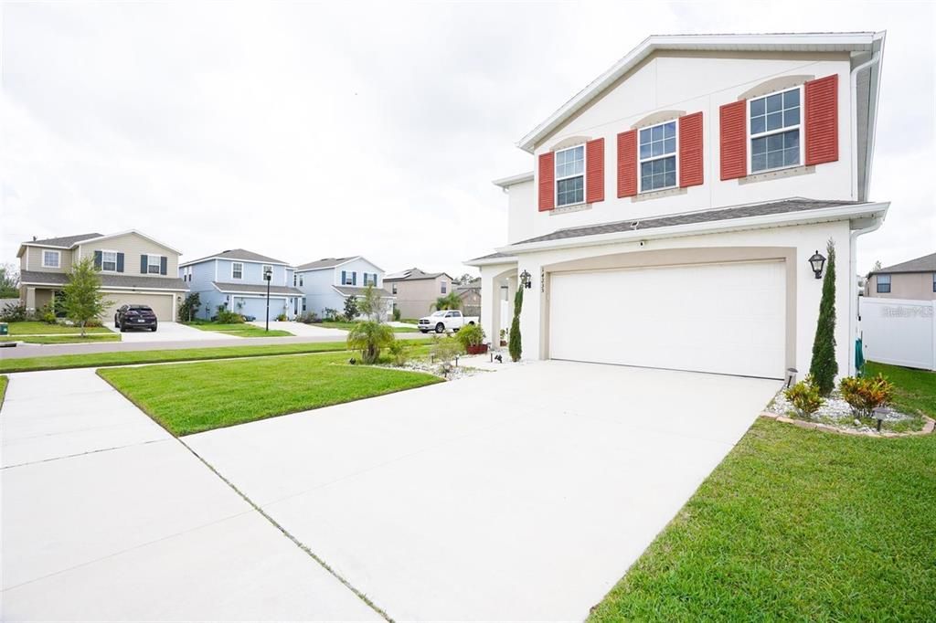 For Sale: $399,900 (4 beds, 2 baths, 2186 Square Feet)