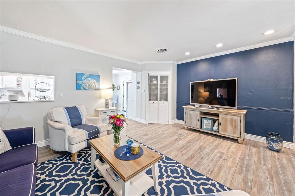 Active With Contract: $625,000 (4 beds, 2 baths, 1700 Square Feet)