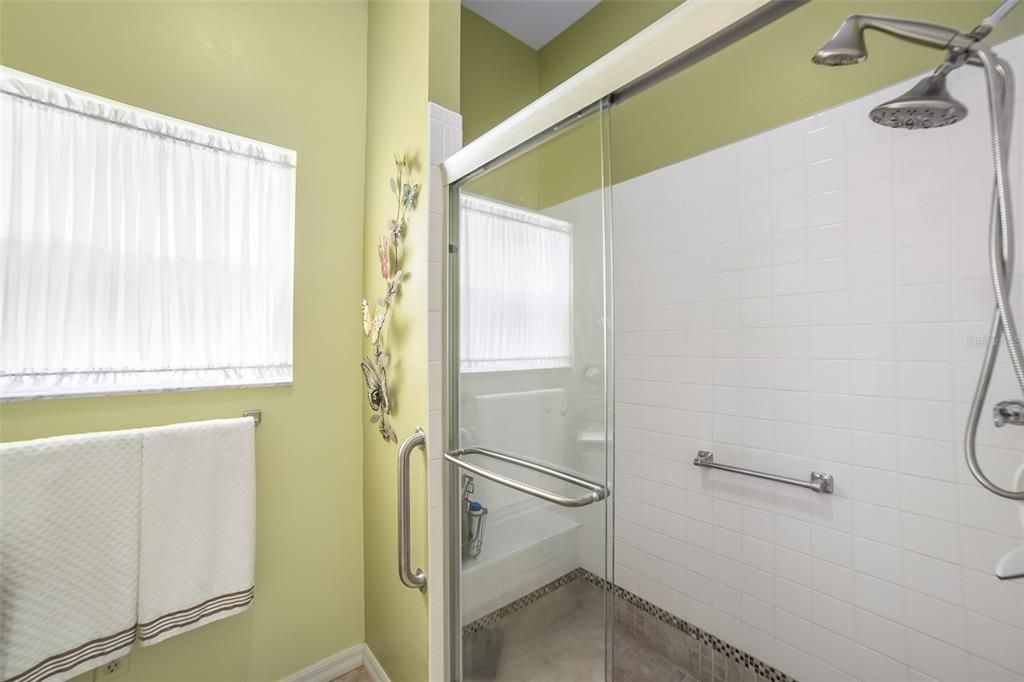 For Sale: $389,000 (3 beds, 2 baths, 1788 Square Feet)
