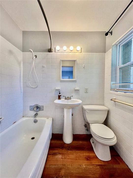 Недавно арендовано: $1,600 (1 спален, 1 ванн, 650 Квадратных фут)