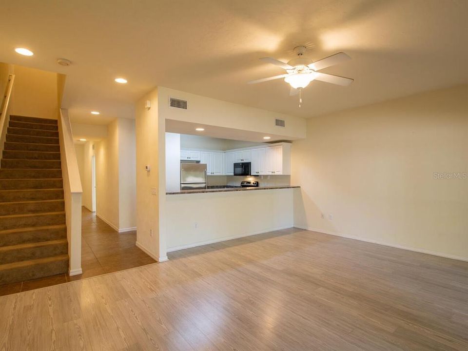 For Rent: $1,899 (3 beds, 2 baths, 1747 Square Feet)