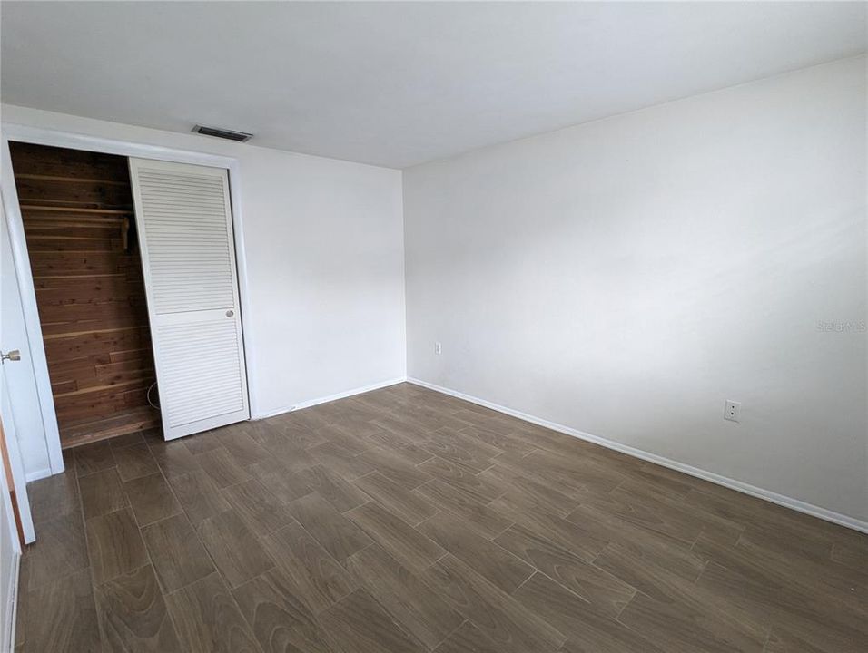Recently Rented: $1,700 (2 beds, 1 baths, 1176 Square Feet)