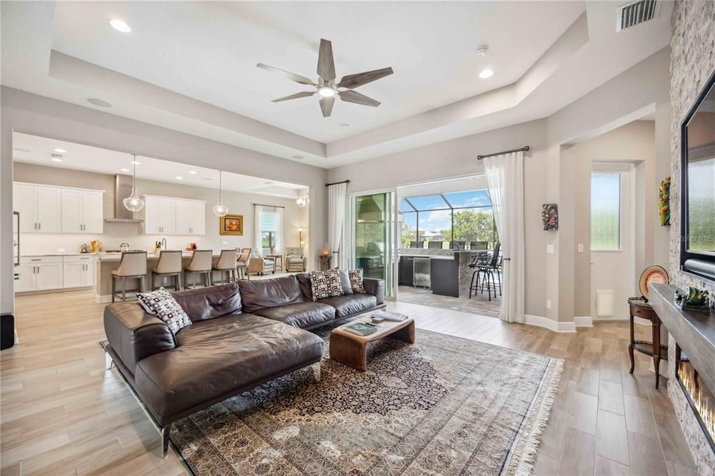 Active With Contract: $1,375,000 (5 beds, 4 baths, 4044 Square Feet)