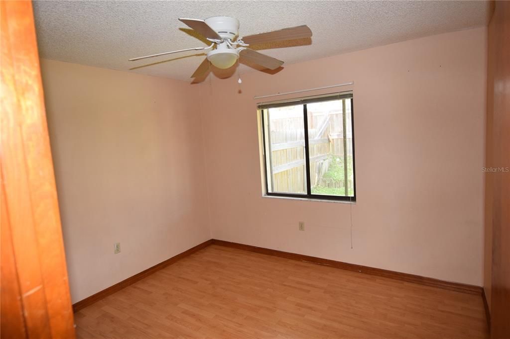 Recently Rented: $1,200 (2 beds, 1 baths, 1208 Square Feet)