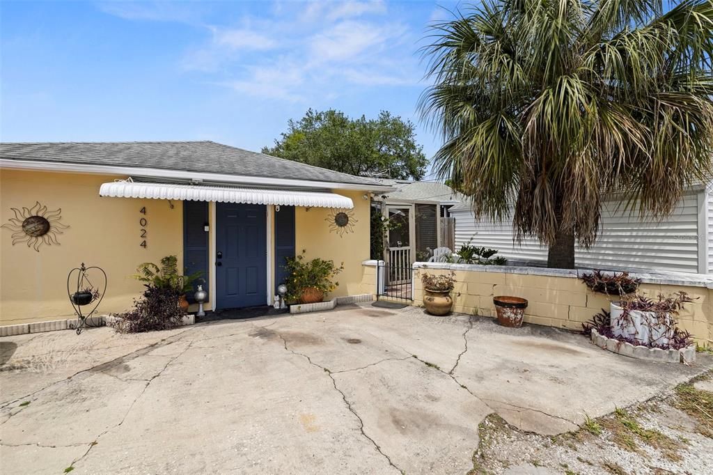 For Sale: $625,000 (4 beds, 2 baths, 1574 Square Feet)