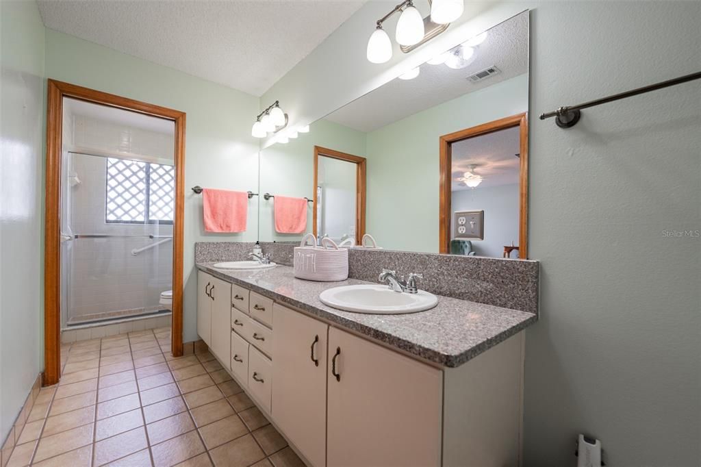 Active With Contract: $479,000 (4 beds, 2 baths, 2292 Square Feet)