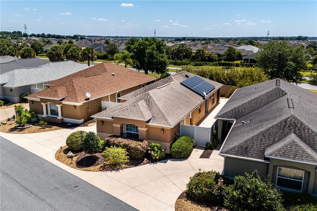 Active With Contract: $400,000 (3 beds, 2 baths, 1416 Square Feet)