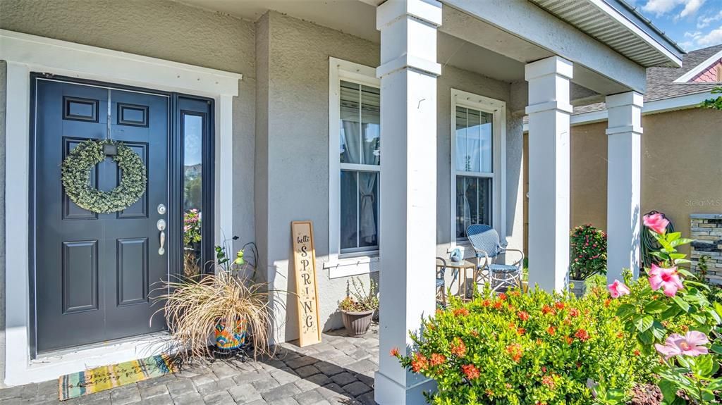 Front Entrance / Porch